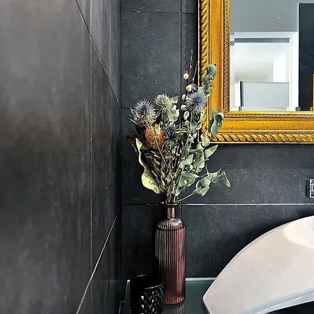 The Boutique Houses - Iconic Suite In Galleria Duomo With Private Parking Milan Exterior photo