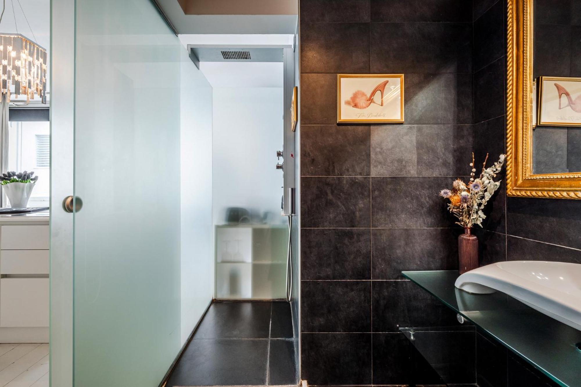 The Boutique - Iconic In Galleria Duomo With Private Parking * Milán
